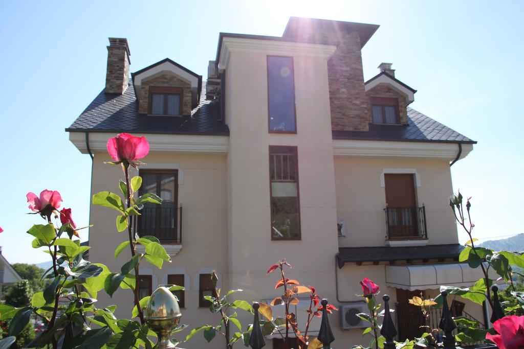 Villa Mencia Corullon Luaran gambar